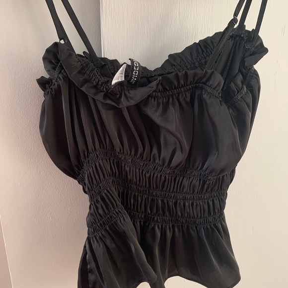 H&M black tank - Picture 3 of 4